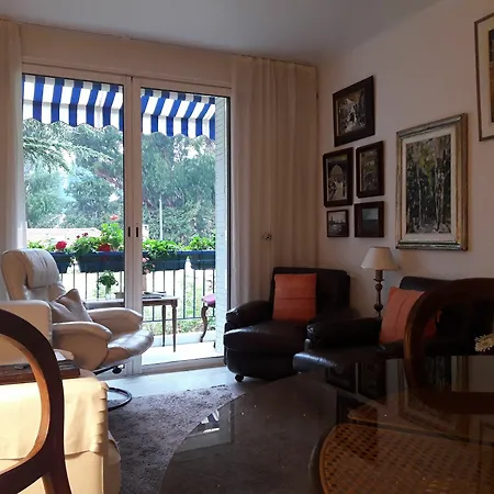 Apartment Or Congress, Centre - *